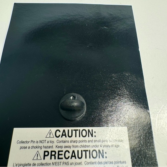 Vintage Disney pin. 100 Years of Dreams United States Flag with Mickey Mouse - Picture 7 of 11